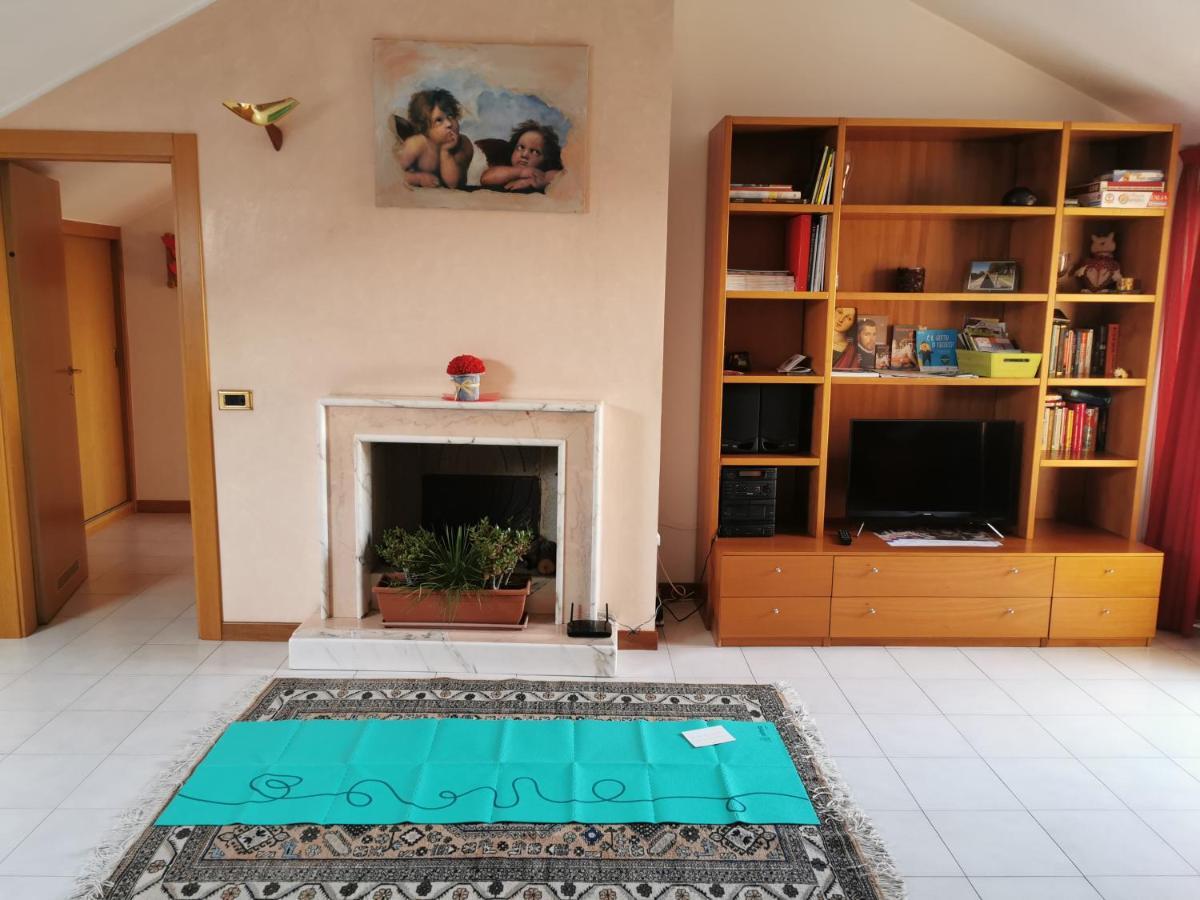 Casa Vacanze Margarita Bergamo Bagian luar foto