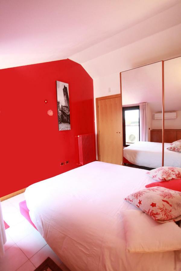 Casa Vacanze Margarita Bergamo Bagian luar foto